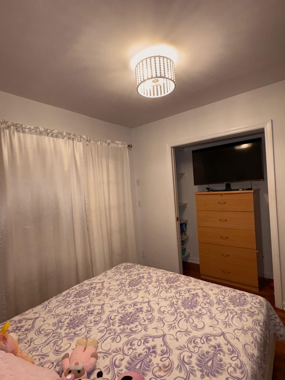 Room for Woman in Corona!
