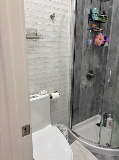 Spacious Room in Crown Heights – Easy Access to the City!