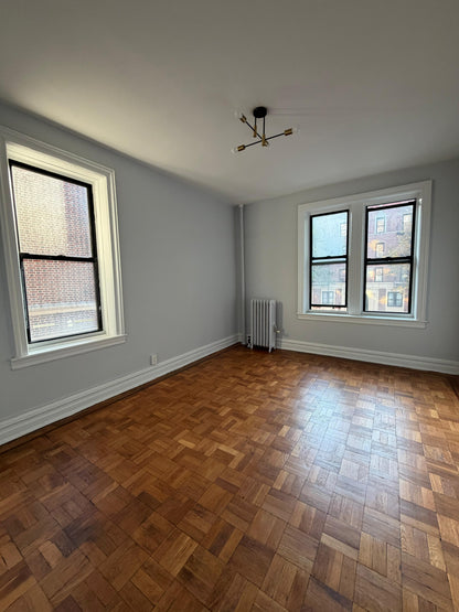 Apartment for rent in Midwood!