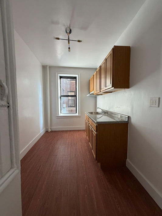 Apartment for rent in Midwood!