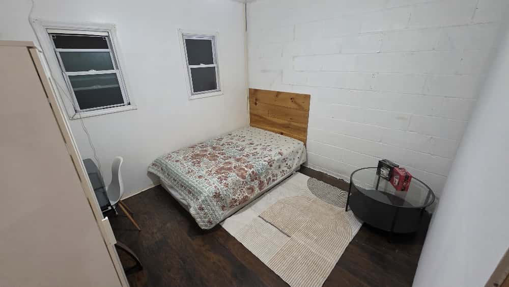 Room for rent in Sunnyside
