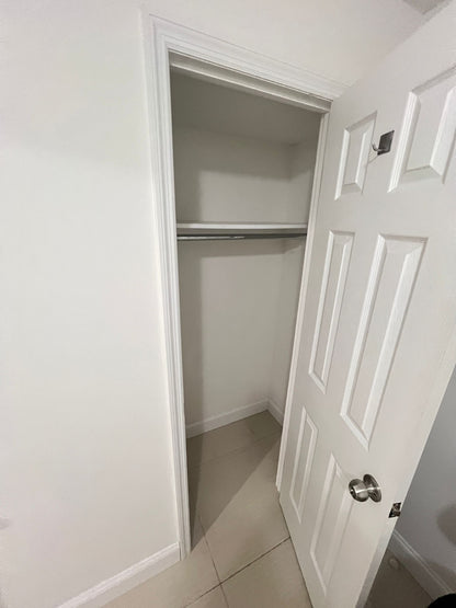 Private Room in Flushing!