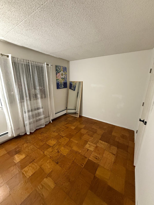 Se renta habitación privada en Rego Park!