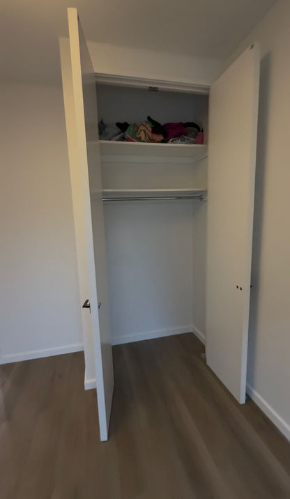 Room for rent with private bathroom and laundry — Only one woman lives in the apartment.