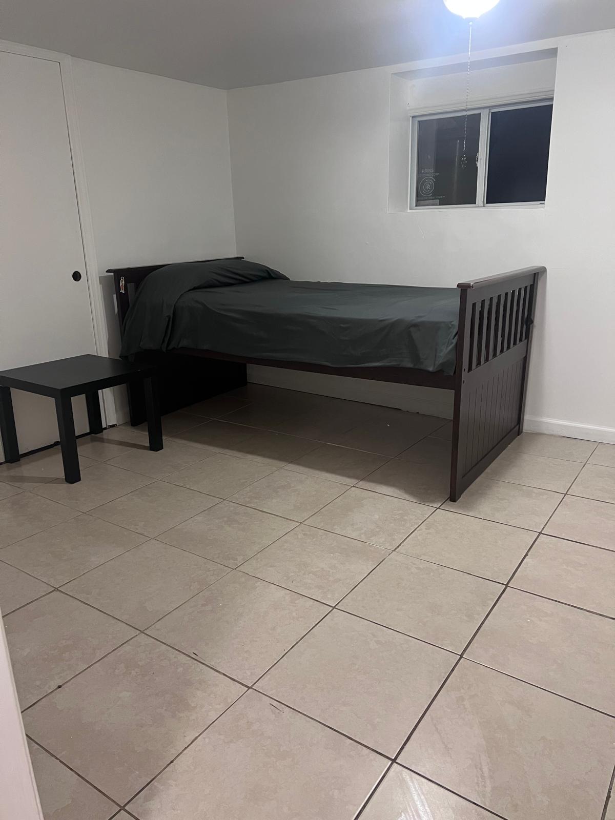 Private Room in Basement Shared with a Respectful Gentleman