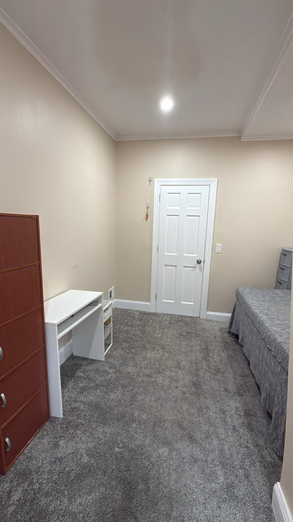 Habitación privada en Richmond Hill!