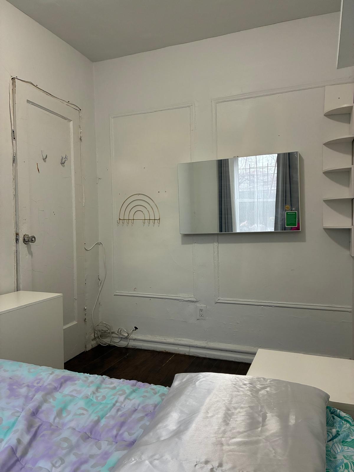 Furnished room in Jackson Heights, close to everything