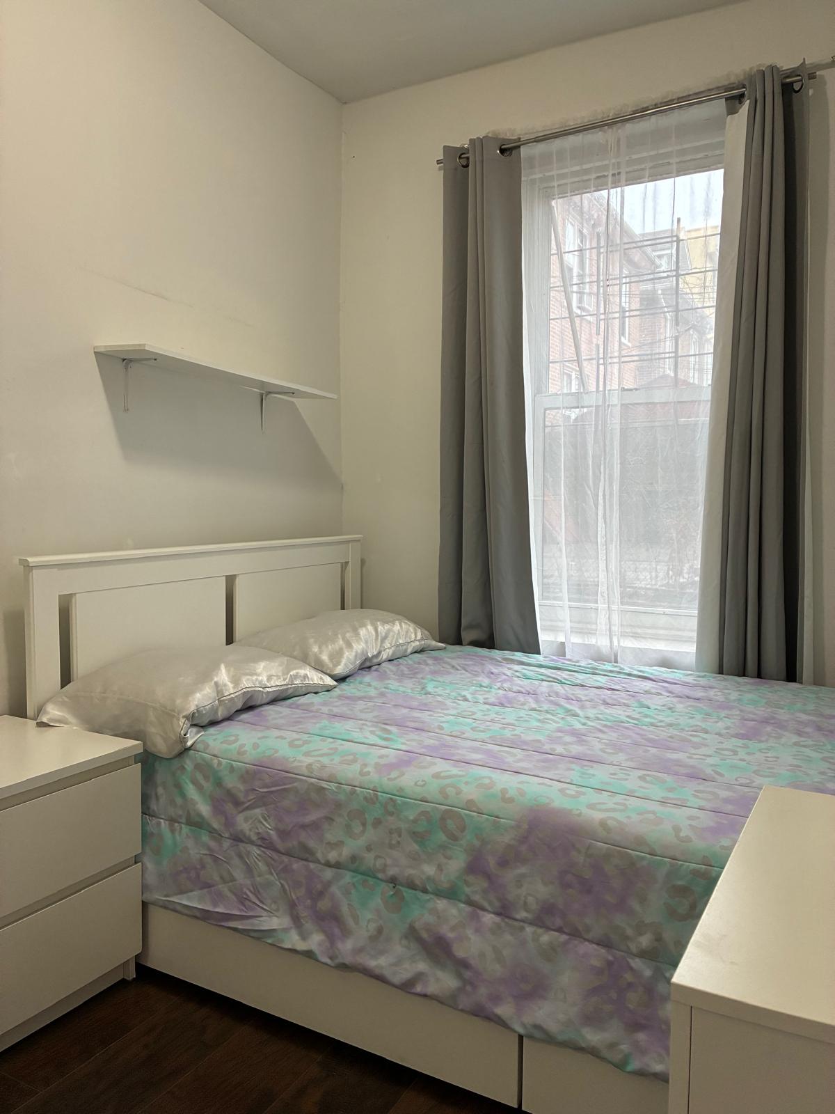 Furnished room in Jackson Heights, close to everything