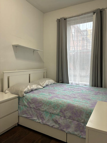 Furnished room in Jackson Heights, close to everything