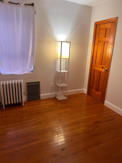 Se renta habitación en Sunnyside con disponibilidad inmediata!