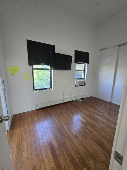 Habitación privada con baño privado – Sunnyside, Queens