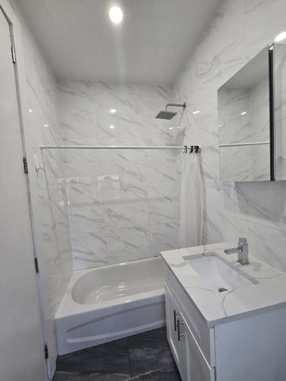 Habitación privada con baño privado – Sunnyside, Queens