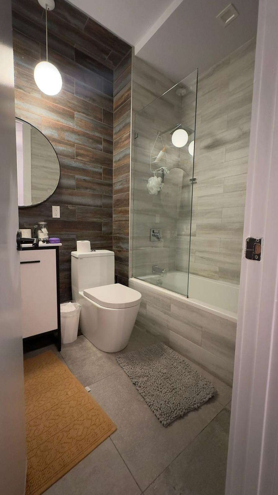 Cozy Private Room – Near 2 & 5 Trains