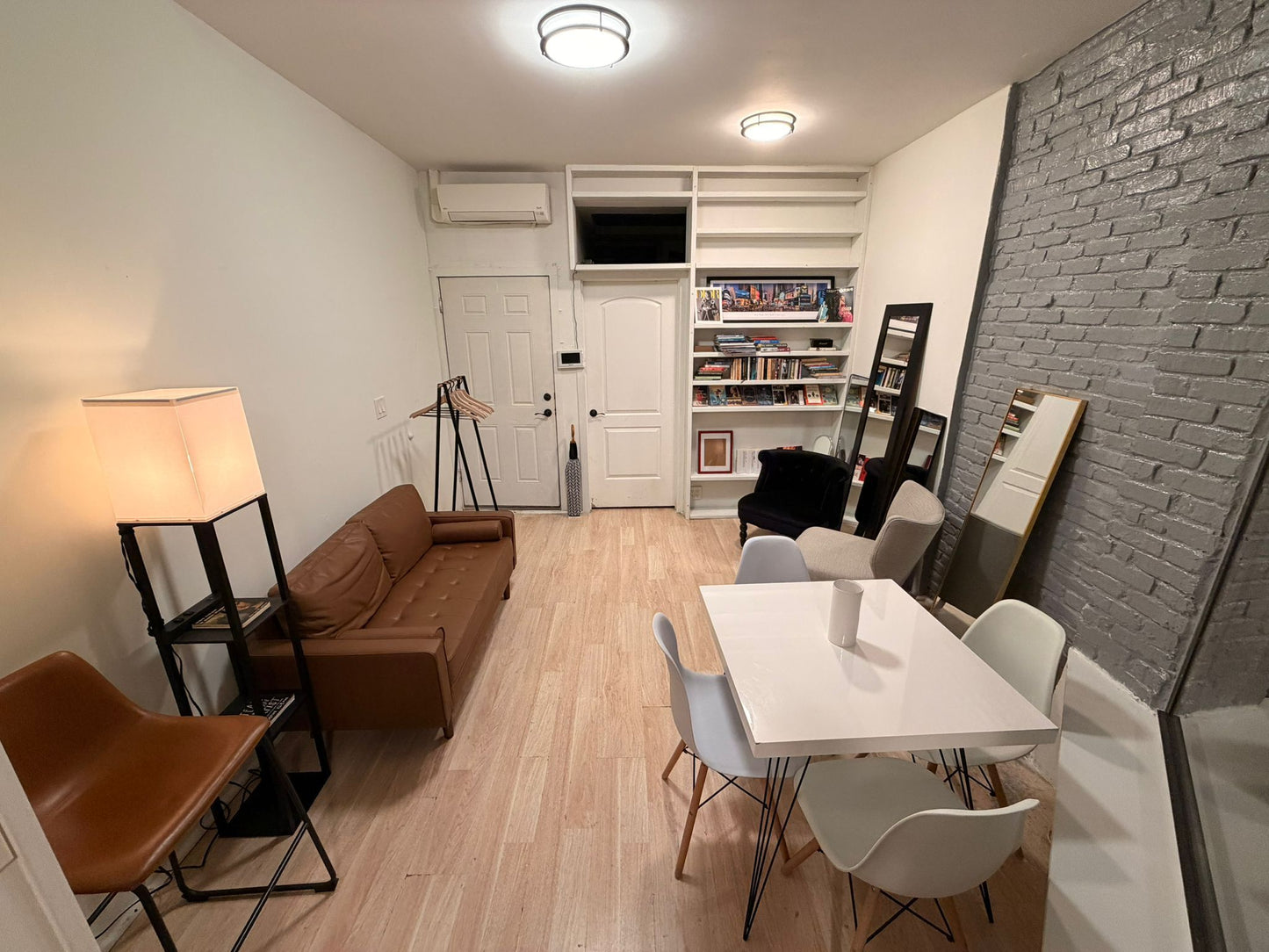 Private Room in Greenpoint!