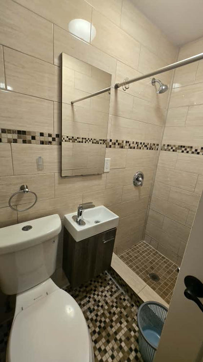 Private Room in College Point with Flexible Deposit and Utilities Included – Ideal for One Person