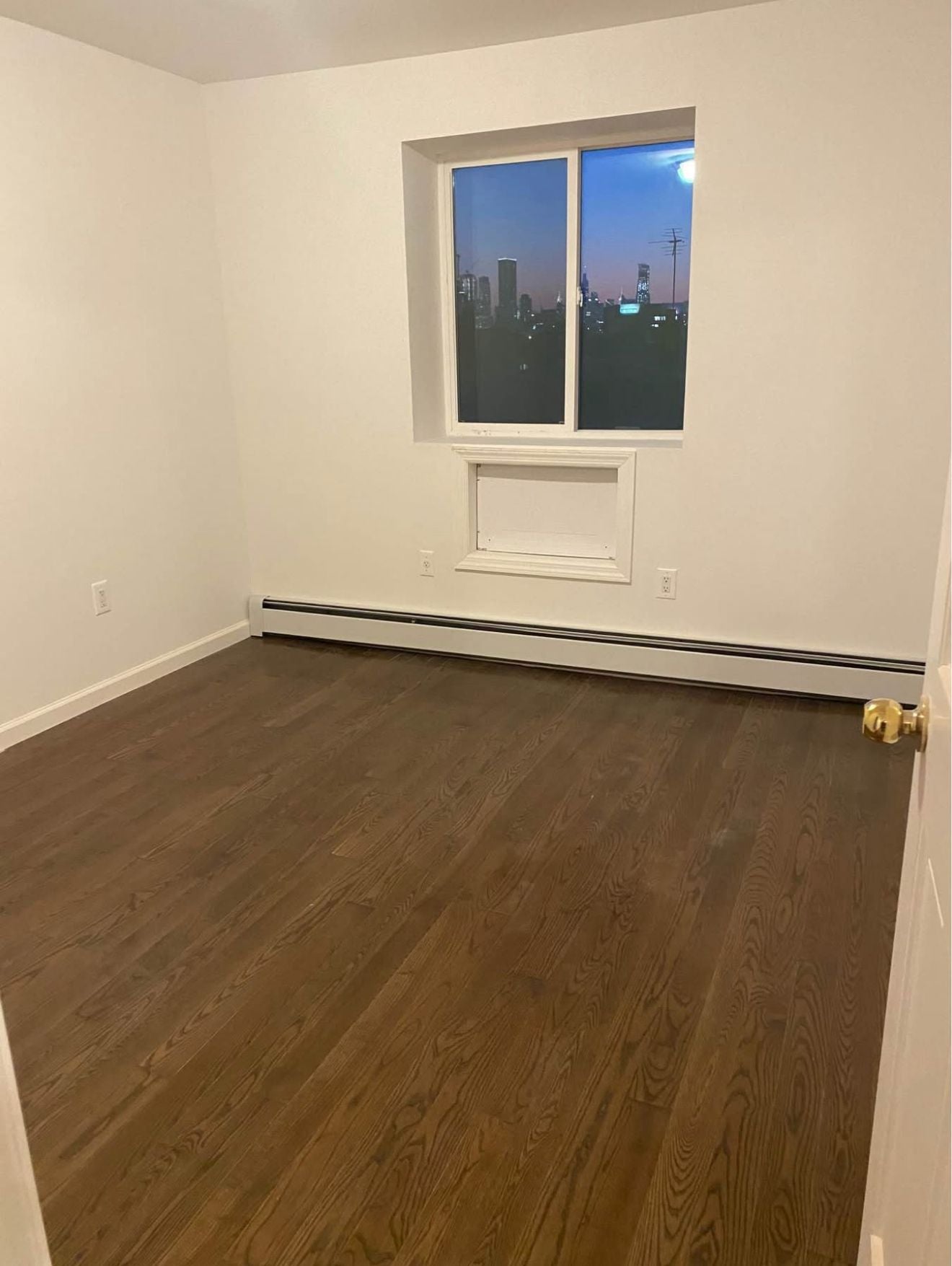 I am looking for a roommate (one person) in a clean and new apartment, one block from the R,M,E subway.