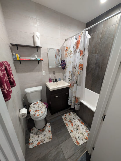 Habitación grande amoblada