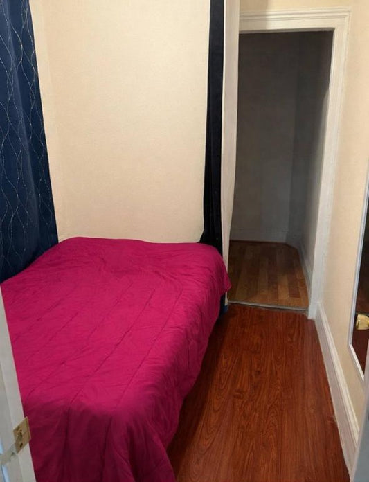 Room for rent in Hell's Kitchen, close to Times Square